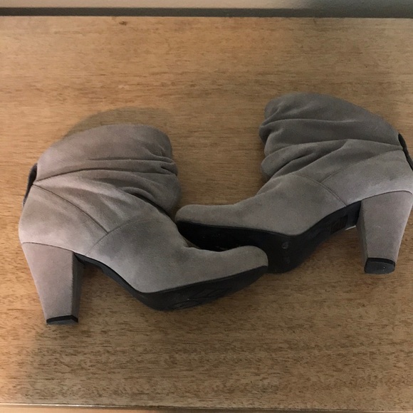 BCBG gray suede stacked heel booties-size 8B/38 - Picture 3 of 7